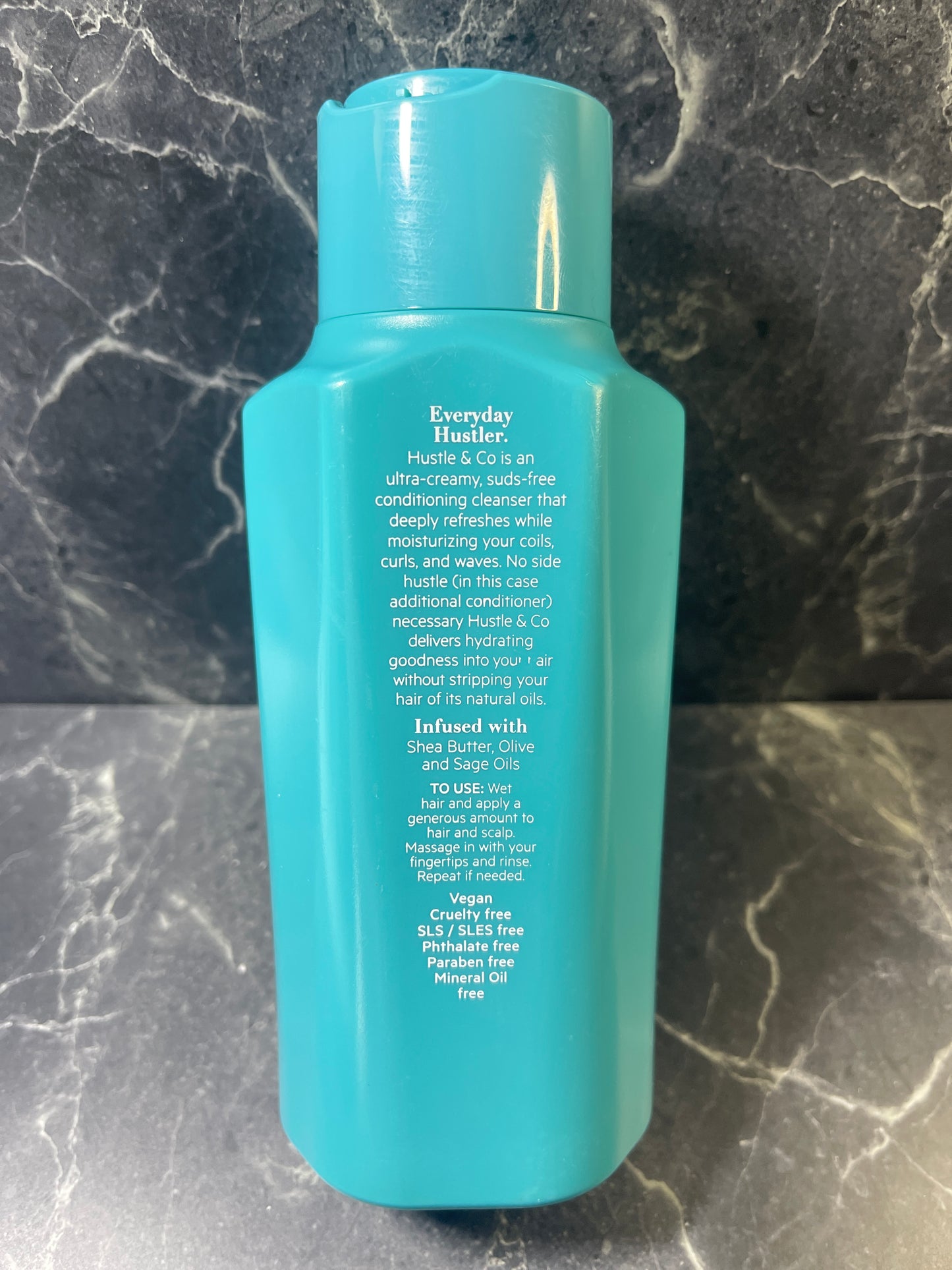 Hustle & Co a rich co-wash Condtioning Cleanser 12 oz