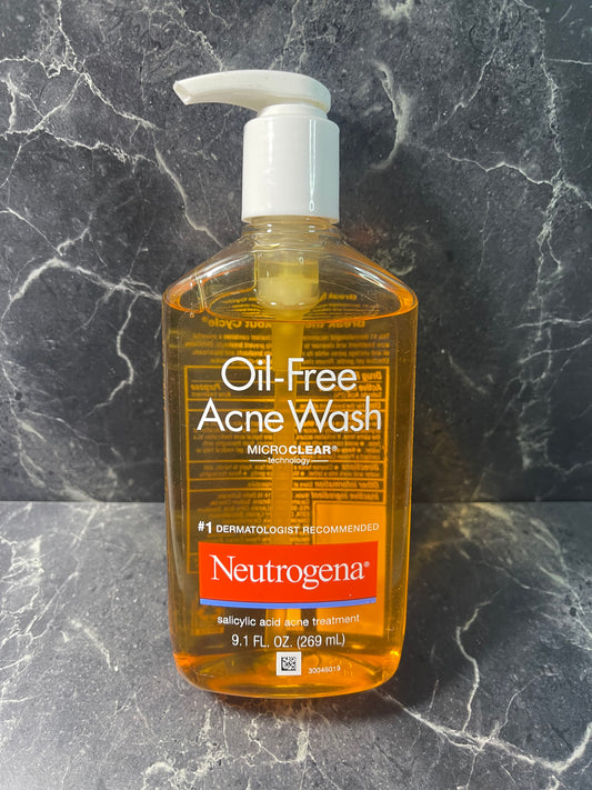 Neutrogena Oil-Free Facial Cleanser with Salicylic Acid for Acne-Prone Skin, 9.1 fl. oz exp 07/23